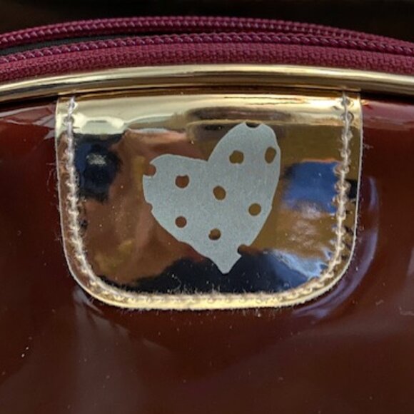 DK RED Shiny GOLD TRIM Clutch Purse TASSEL & FLOWER Pull HEART Accent ~ Cosmetic - Picture 3 of 7